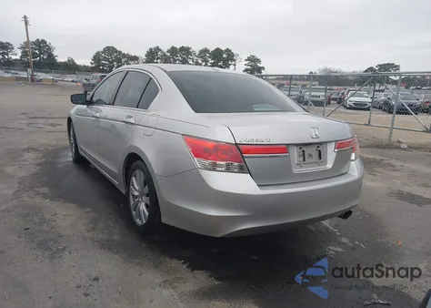 2011 Honda Accord 2.4 Ex-L from USA, damaged, VIN 1HGCP2F82BA039205